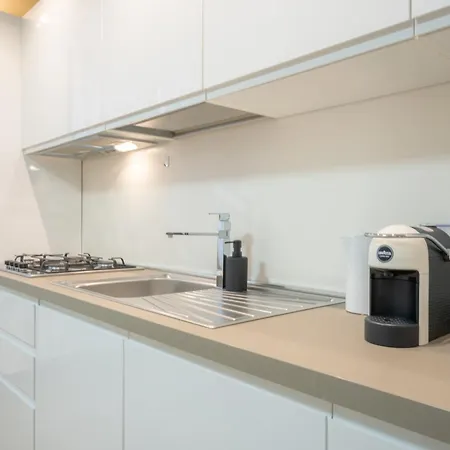 Appartamento Urban Mood - Pieno Centro , Mare , Parcheggio A Pochi Passi- *