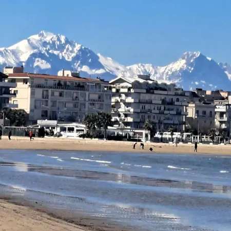 Urban Mood - Pieno Centro , Mare , Parcheggio A Pochi Passi- Appartamento